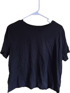 Free Assembly Black Women's Crewneck Crop Tee size L